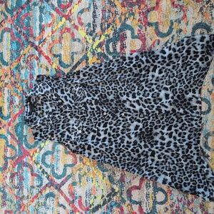 BCBG MaxAzria Gray Leopard Print Tunic Blouse XS